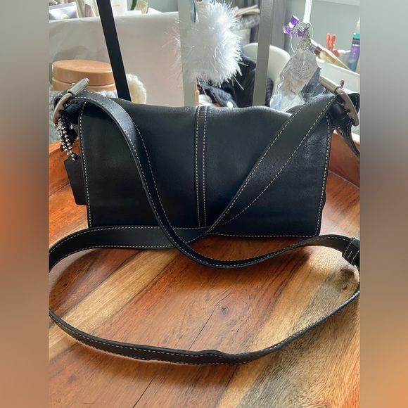 Coach Handbags - Authentic Leather Coach crossbody